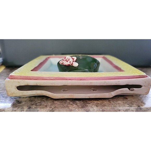 Vintage Wall Pocket Vase decor 3D Old Time woman ready to hang Porcelain VGC - Picture 8 of 9